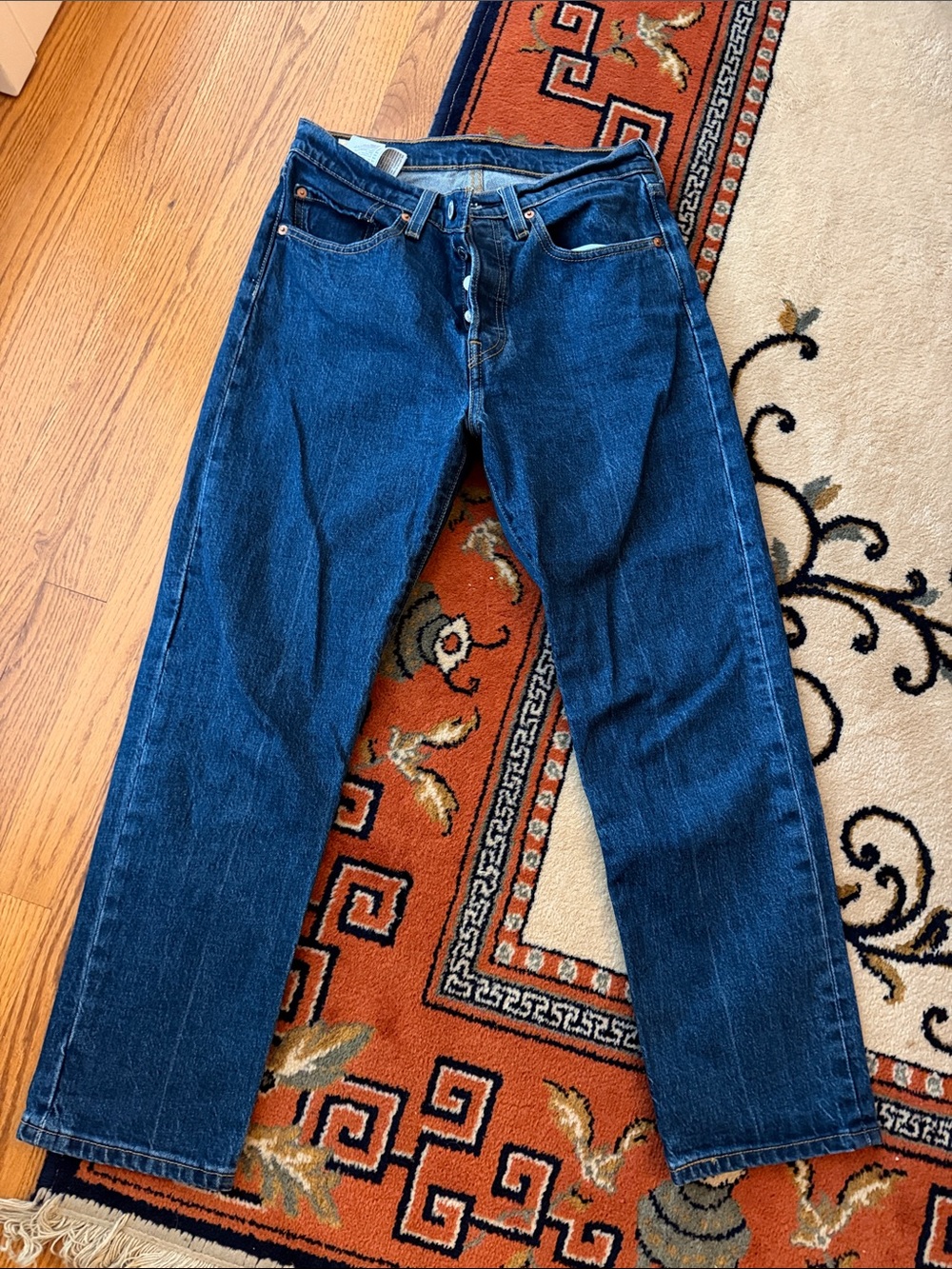 Levi’s 501 mid rise straight leg jean